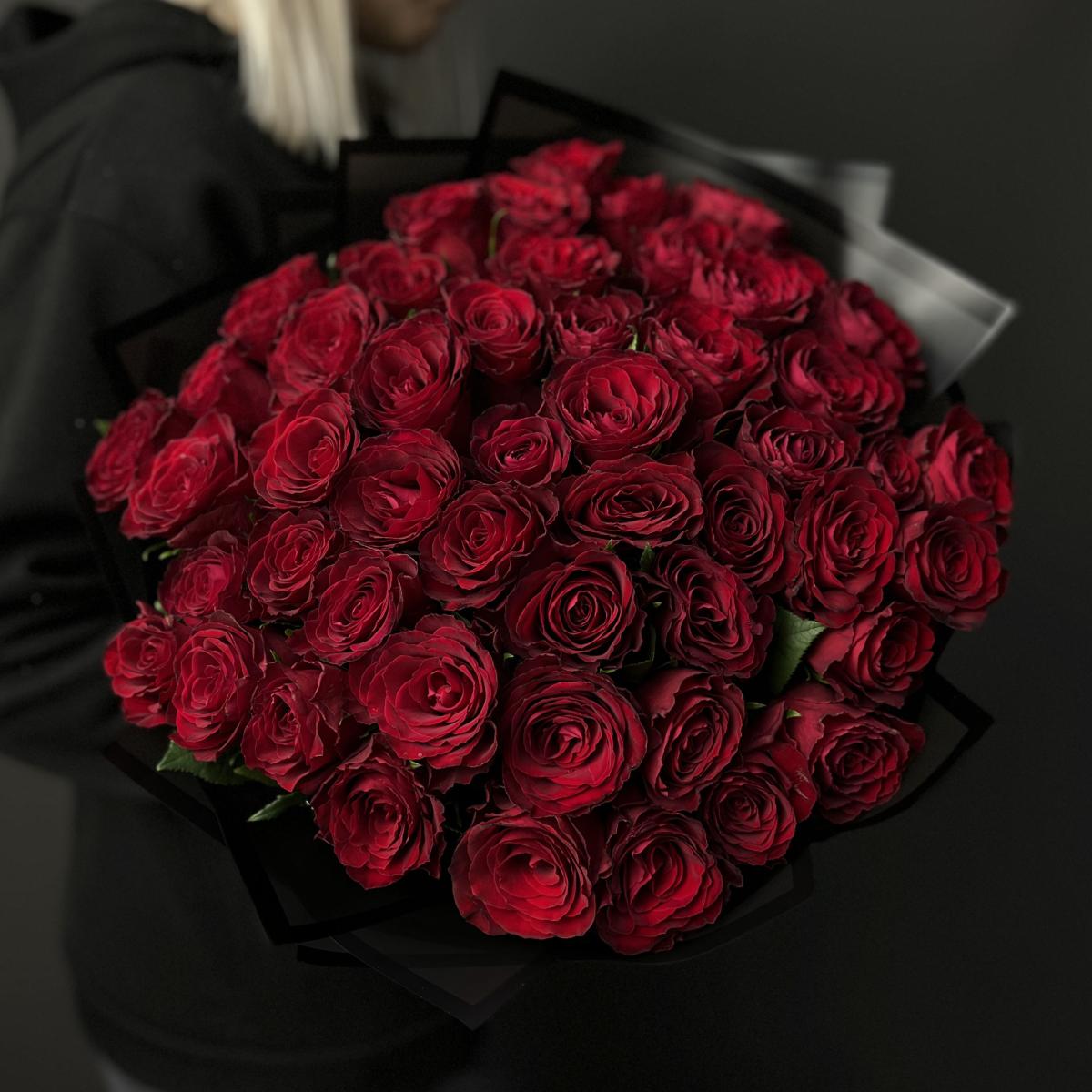 Розы красные 51 шт из Кении